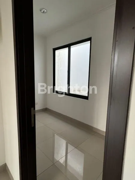 image RUMAH MILENIAL 2 LANTAI PIK 2 SIAP HUNI (2)