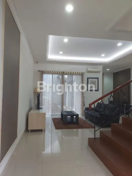 image RUMAH WHITSAND GREENWICH 2 LANTAI SEMIFURNISH  BSD CITY (3)