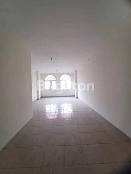 image RUKO ALICANTE GADING SERPONG 3 TINGKAT AREA BOULEVARD FULL RENOVATION SHM SIAP HUNI TANGERANG (4)