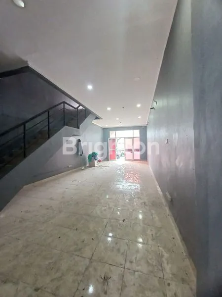 image RUKO ALICANTE GADING SERPONG 3 TINGKAT AREA BOULEVARD FULL RENOVATION SHM SIAP HUNI TANGERANG (5)