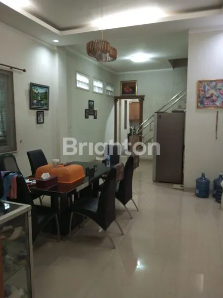 image RUMAH TOWN HOUSE DI JUAL CEPAT (4)