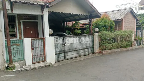 image RUMAH + KOS STRATEGIS DEKAT KAMPUS UHAMKA CIRACAS — LT 300 M² • SHM • | POTENSI PASIF INCOME (2)