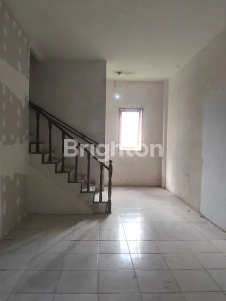 image RUKO STRATEGIS PINGGIR JALAN KEBAYORAN LAMA  (5)