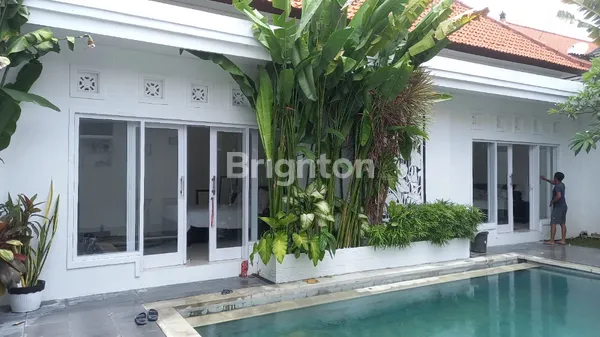 image PELUANG EMAS! SEWA RUMAH MEWAH MINIMALIS 2 KAMAR DI BERAWA, CANGGU (5)
