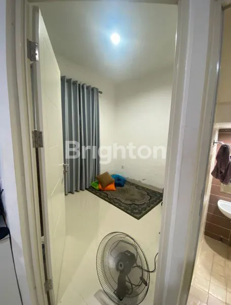image RUMAH 2 LANTAI 4 KT DI GRAND WISATA BEKASI (4)