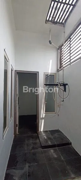 image HUNIAN STRATEGIS 2 LANTAI, LT/LB 90, DEKAT MALL PEKANBARU (8)