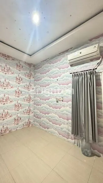 image DISEWAKAN RUMAH 2 LANTAI DI PONDOK TJANDRA DI DALAM CLUSTER SIDOARJO AREA (3)