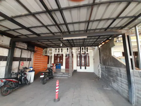 image RUMAH 2 LANTAI DI CIJANTUNG, 9 KAMAR KOST, LOKASI STRATEGIS (1)