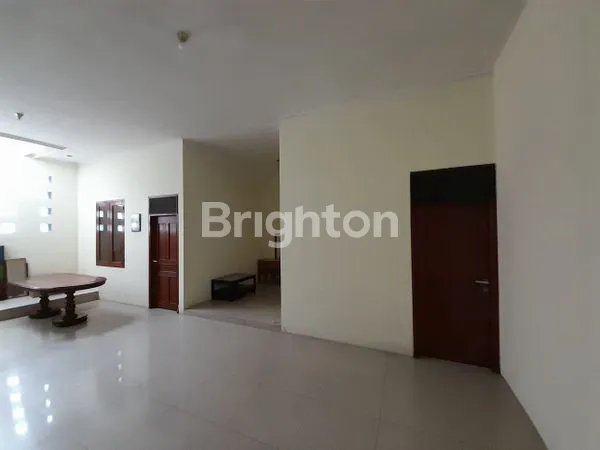 image RUMAH 2 LANTAI DI CIJANTUNG, 9 KAMAR KOST, LOKASI STRATEGIS (2)