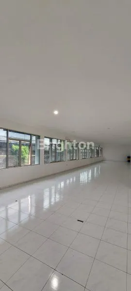 image TANAH DAN BANGUNAN GUDANG EX. PABRIK RUNGKUT INDUSTRI - SURABAYA TIMUR. DEKAT TOL BERBEK (WARU - JUANDA AIRPORT). (2)