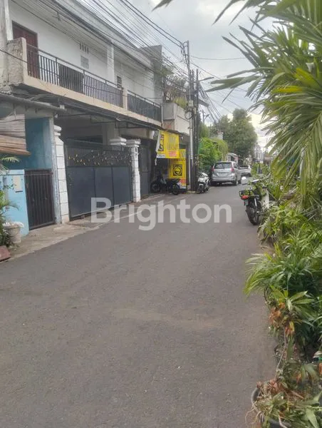 image RUMAH BAGUS 2 LANTAI SIAP HUNI RAWA BELONG (4)