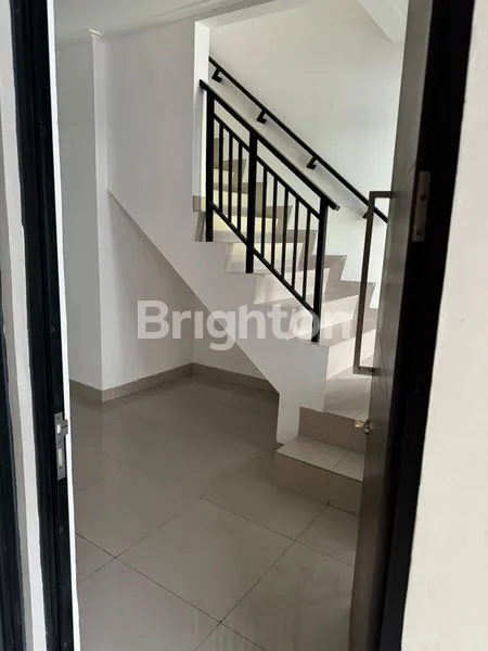 image RUMAH MILENIAL 2 LANTAI PIK 2 SIAP HUNI (8)