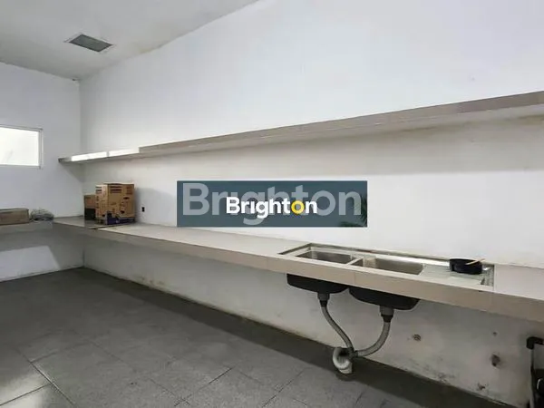 image RUKO 3 TINGKAT SIAP HUNI JL BILAL (5)