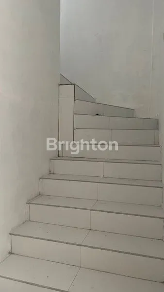 image RUKO STRATEGIS 4 LANTAI ARIFIN AHMAD (5)