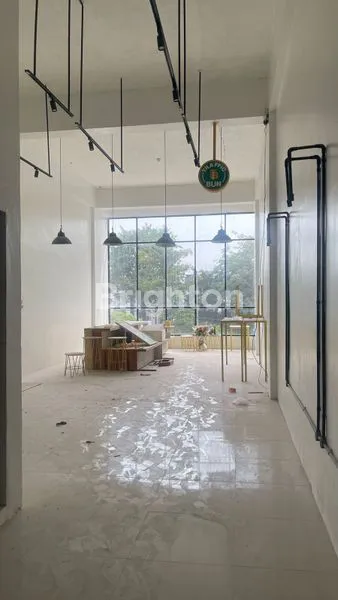 image RUKO STRATEGIS 4 LANTAI ARIFIN AHMAD (4)