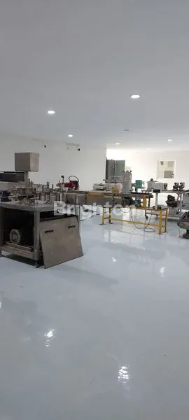 image TANAH DAN BANGUNAN GUDANG EX. PABRIK RUNGKUT INDUSTRI - SURABAYA TIMUR. DEKAT TOL BERBEK (WARU - JUANDA AIRPORT). (8)
