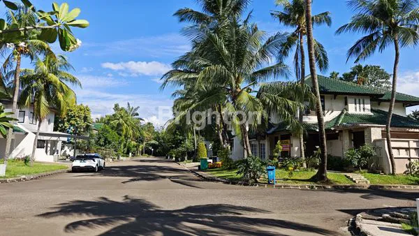 image RUMAH BESAR GRAHA TAMAN BINTARO SEKTOR 9 TANGERANG SELATAN (8)