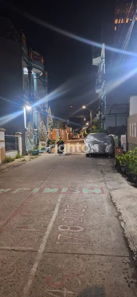 image RUMAH 2 LT ADEM RAPIH TERAWAT DI JAKUT (2)