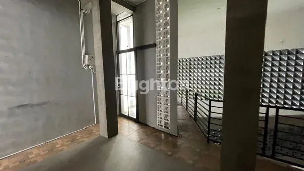 image RUMAH DI MAYJEN SUNGKONO KEDUNGKANDANG (4)