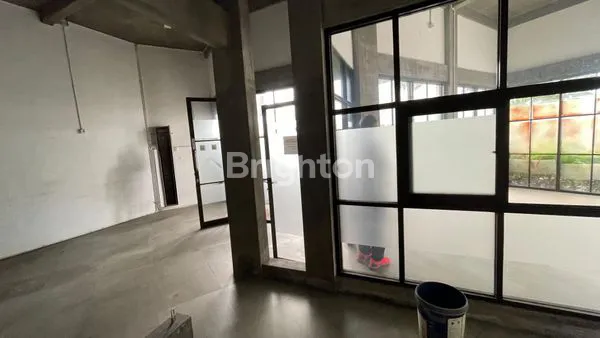 image RUMAH DI MAYJEN SUNGKONO KEDUNGKANDANG (2)