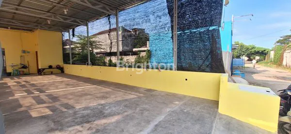 TEMPAT USAHA KEPUTIH TEGAL TIMUR SURABAYA