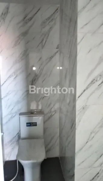 image RUKO 2 LANTAI DI JL. FAISAL, SHM, SIAP PAKAI (5)