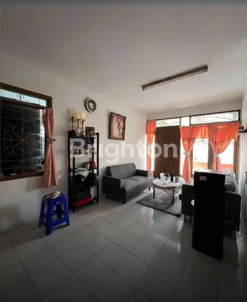 image RUMAH HOOK STRATEGIS, SHM, LT 150M² DI KEBON JERUK (1)