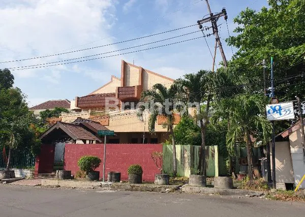 image RUMAH USAHA STRATEGIS DI DARMO PERMAI, DEKAT PAKUWON MALL (1)