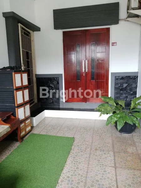 image RUMAH CANTIK 2 LANTAI VILA NUSA INDAH 5, SIAP HUNI, TIDAK BA.JIR LOKASI AMAN DAN NYAMAN (2)