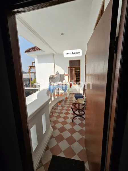 image RUMAH 2 LANTAI BINTARO SEKTOR 3 TANGERANG SELATAN  (8)