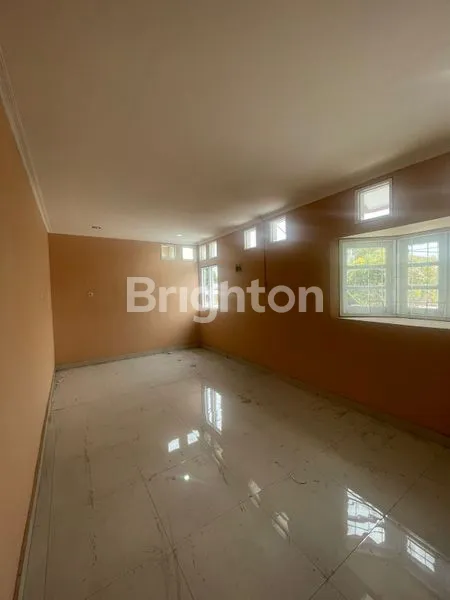 image RUMAH DEKAT PASMOD BSD CEMARA RAYA BSD CITY TANGERANG SELATAN (3)