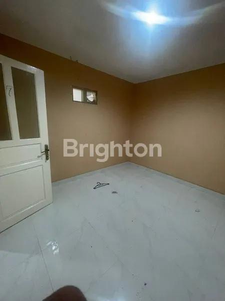 image RUMAH DEKAT PASMOD BSD CEMARA RAYA BSD CITY TANGERANG SELATAN (2)