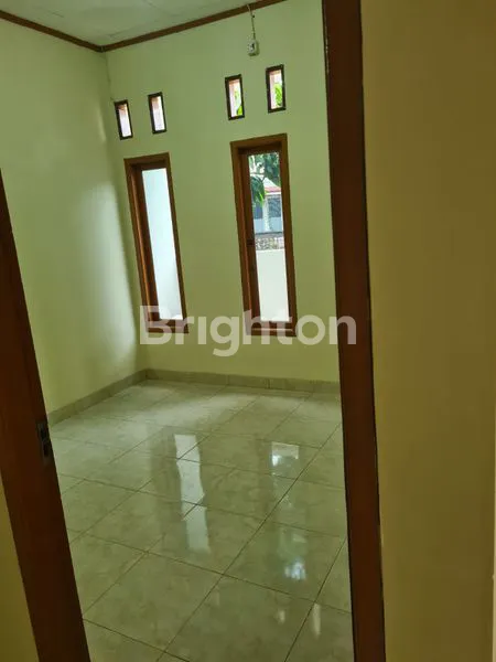 image SEWA RUMAH MURAH LT 76M² DEPAN MALL CIPUTRA (3)