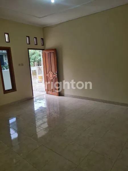 image SEWA RUMAH MURAH LT 76M² DEPAN MALL CIPUTRA (6)