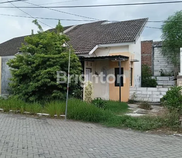 image RUMAH STANDAR PERLU RENOVASI  (4)