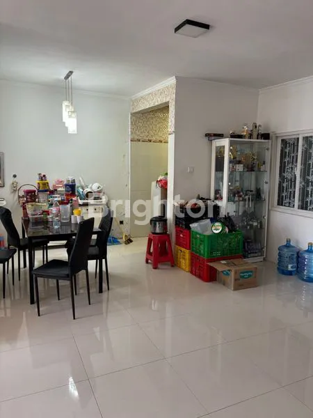 image RUMAH VILLA KALIJUDAN INDAH (2)