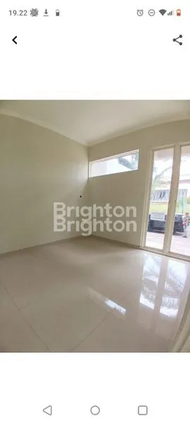 image CLASTER MEWAH 3 LT SCARLET  DE CASSABLANCA (3)