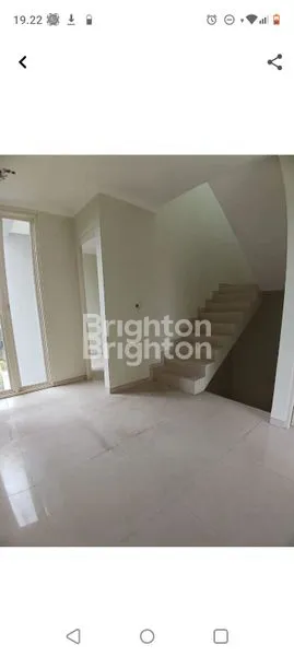 image CLASTER MEWAH 3 LT SCARLET  DE CASSABLANCA (5)