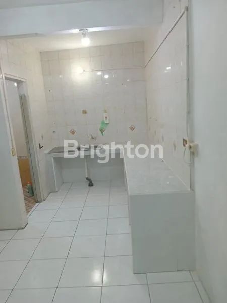 image HUNIAN BARU RENOVASI DI ANGKE, 3 LANTAI, 4 KT (3)