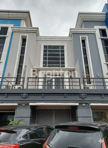 image RUKO 3 LANTAI RAYA MARGOMULYO KOMPLEKS PERBANKAN SURABAYA BARAT (1)