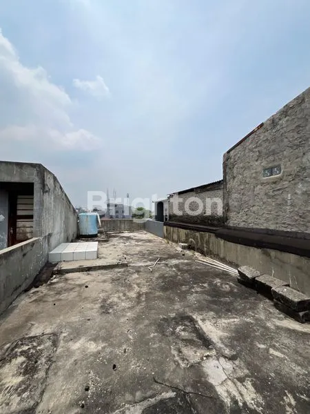 image RUKO STRATEGIS 3 LANTAI DI GROGOL, SHM (5)