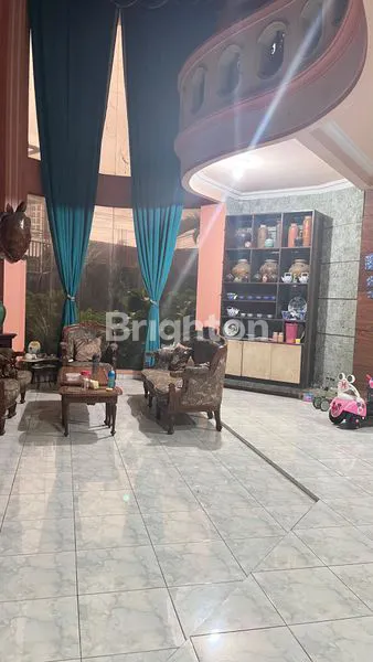 image RUMAH EX. INDOMARET DI BLIMBING (5)