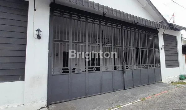 image JATEN, KARANGANYAR, RUMAH KLASIK DI PERUMAHAN  PROSES RENOV, KE ALUN ALAUN DEKAT, AKSES JALAN 2 ARAH, LOKASI TENANG DAN NYAMAN (1)