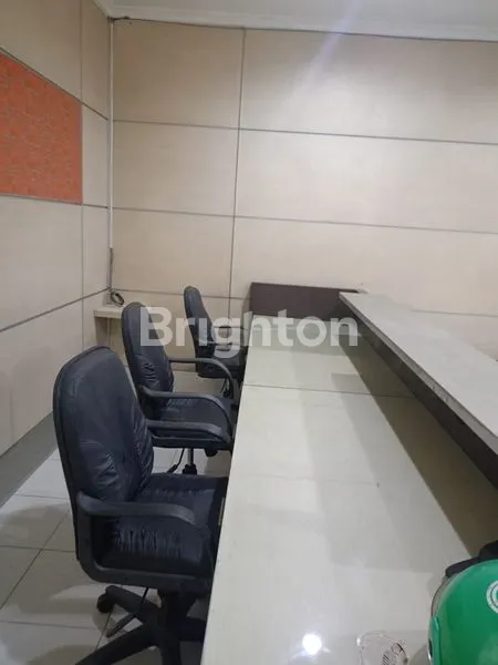 image RUKO BAGUS 3 LANTAI SEMI FURNISHED DI JL. UTAMA KALIMALANG JAKASAMPURNA KOTA BEKASI (3)