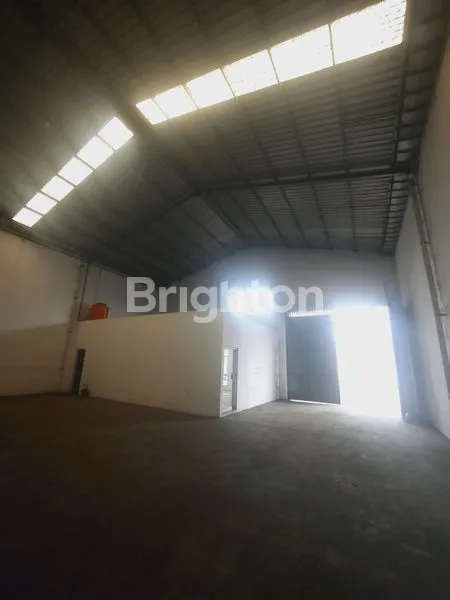 image GUDANG LOKASI GEDANGAN SIAP HUNI (2)