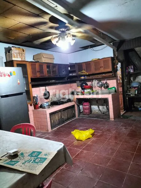 image RUMAH 2 LANTAI LT 72M² DI JL DANAU POSO SAMARINDA (6)