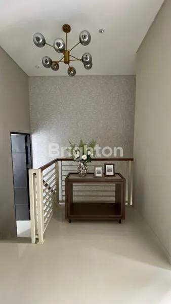 image RUMAH BARU STRATEGIS DE CASSABLANCA RESIDENCE TYPE SACENA FURNISH (2)