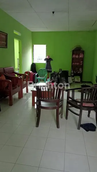 image RUMAH 2 LANTAI POSISI HOOK DEKAT NUSUKAN COCOK BUAT KOS (3)