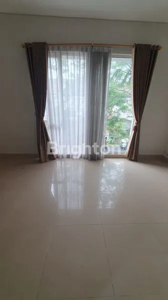 image RUMAH JUAL CEPAT, OWNER BU, DI GRAND TARUMA KARAWANG (6)