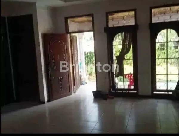 image  RUMAH HOOK LUAS DI TAMAN ALFA INDAH – JAKARTA BARAT\N (5)